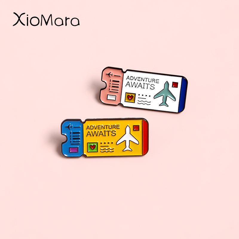 Outdoor Adventure And Travel - การผจญภัยรอEnamel Pinตั๋วเครื่องบินที่กําหนดเองเสื้อLapel Bag Badgeกลางแจ้งเครื่องประดับเข็มกลัดเข็มกลัดสําหรับเพื่อน